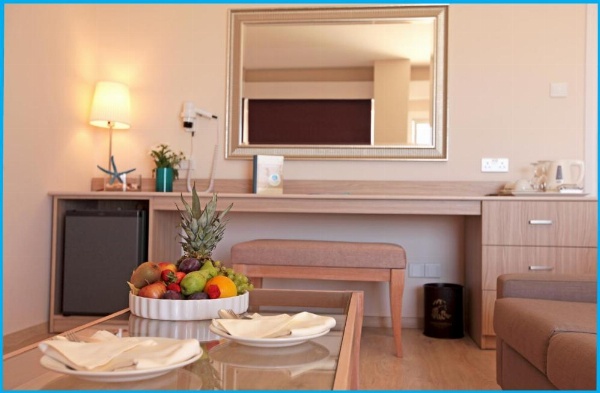 Poseidonia Beach Hotel image 14